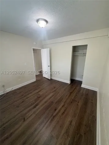 542 NW 8th Street Miami FL 33136