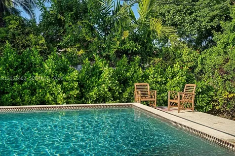 935 NE 72nd Terrace Miami FL 33138
