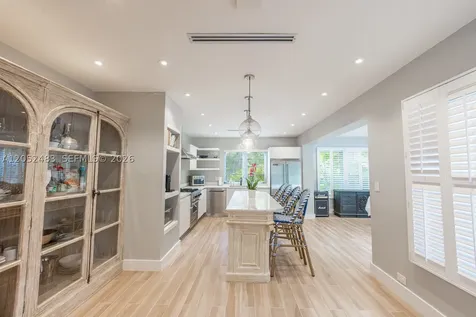 935 NE 72nd Terrace Miami FL 33138