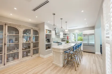 935 NE 72nd Terrace Miami FL 33138