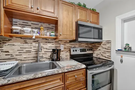 8851 Sunrise Lakes Boulevard Sunrise FL 33322