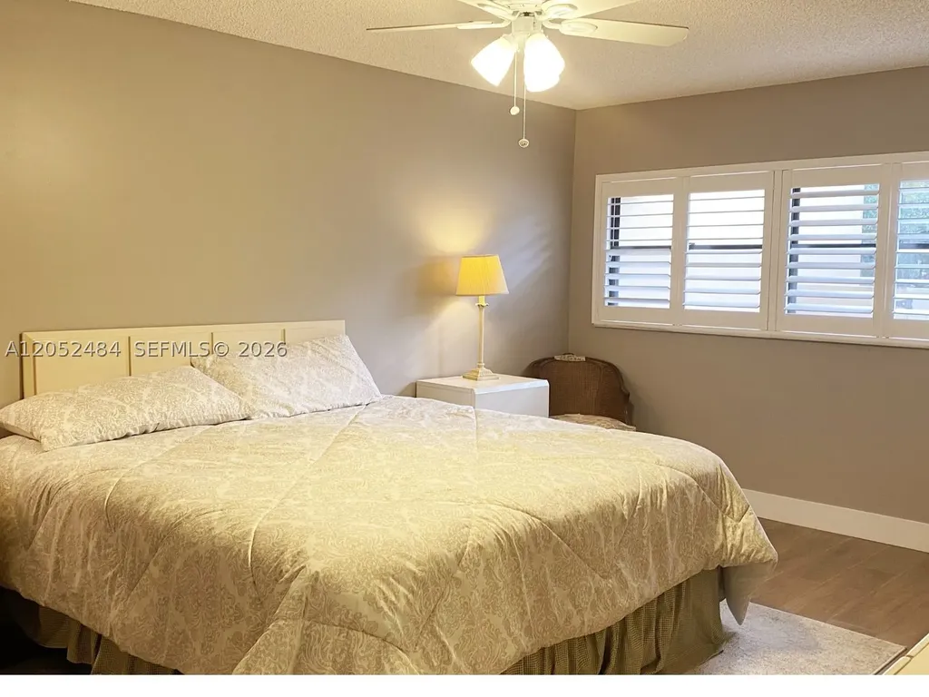 437 Prestwick Lane Palm Beach Gardens FL 33418