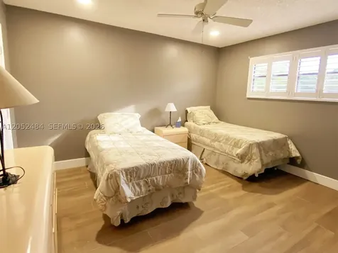 437 Prestwick Lane Palm Beach Gardens FL 33418