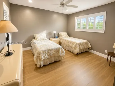 437 Prestwick Lane Palm Beach Gardens FL 33418