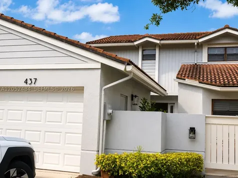 437 Prestwick Lane Palm Beach Gardens FL 33418
