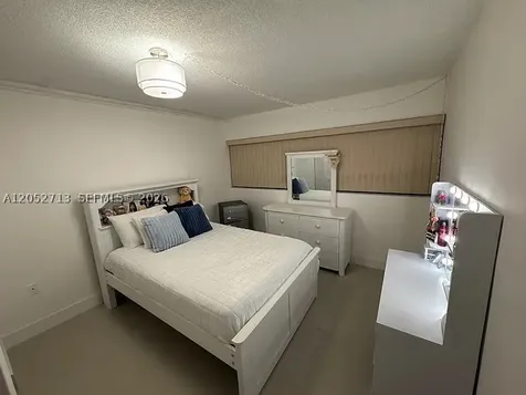 14293 Kendale Lakes Circle Miami FL 33183