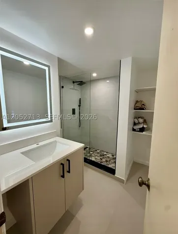 14293 Kendale Lakes Circle Miami FL 33183