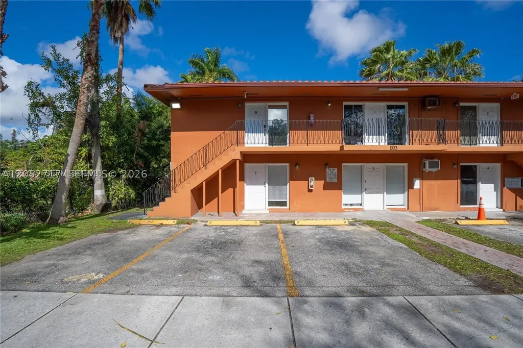 1333 NW 15th Street Miami FL 33125