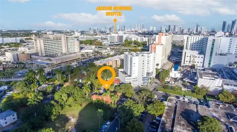 1333 NW 15th Street Miami FL 33125