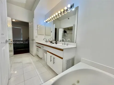 3400 NE 192nd Street Aventura FL 33180