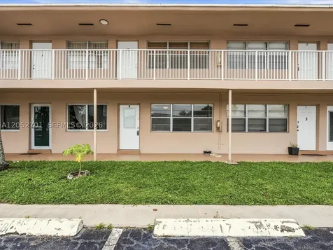 230 SW 11th Avenue Hallandale Beach FL 33009