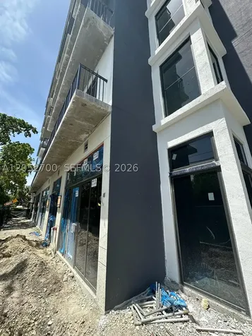3332 NW 5th Avenue Miami FL 33127