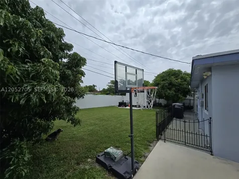 3445 NW 81st Terrace Miami FL 33147