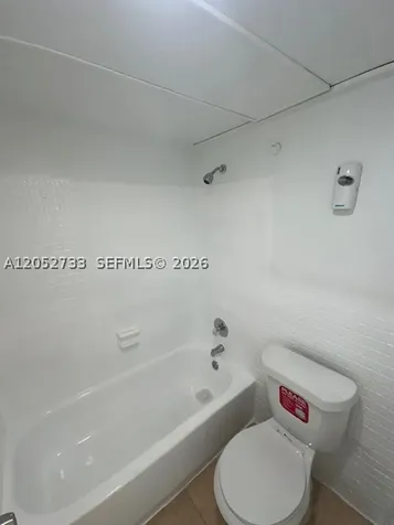 1015 NW 45th Avenue Miami FL 33126