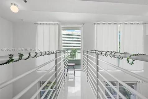 6362 Collins Avenue Miami Beach FL 33141