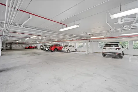 6362 Collins Avenue Miami Beach FL 33141