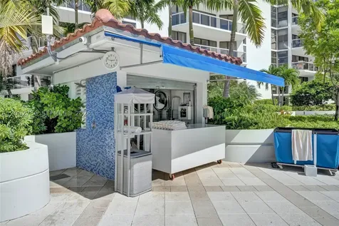 20281 E Country Club Drive Aventura FL 33180