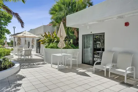 20281 E Country Club Drive Aventura FL 33180