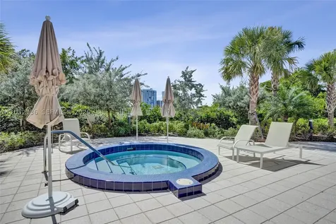 20281 E Country Club Drive Aventura FL 33180