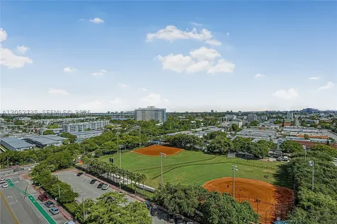 580 72nd Street Miami Beach FL 33141