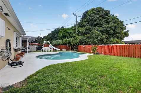 6361 Scott Street Hollywood FL 33024