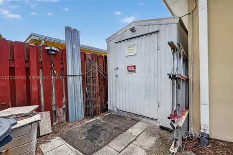 6361 Scott Street Hollywood FL 33024