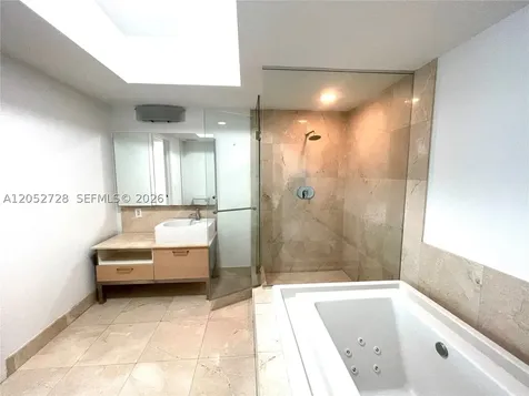 218 SE 14th Street Miami FL 33131