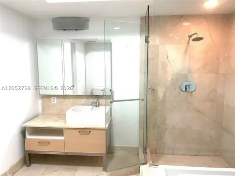 218 SE 14th Street Miami FL 33131