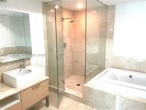 218 SE 14th Street Miami FL 33131