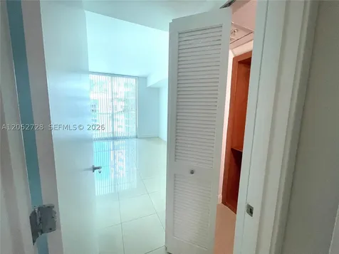 218 SE 14th Street Miami FL 33131