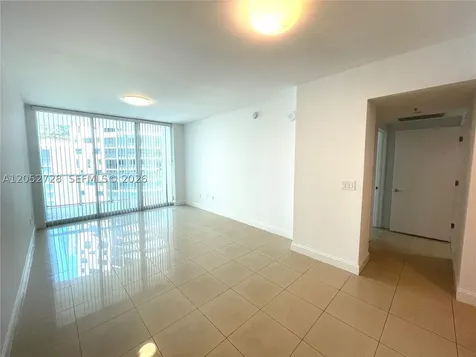 218 SE 14th Street Miami FL 33131
