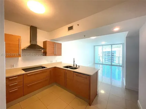 218 SE 14th Street Miami FL 33131