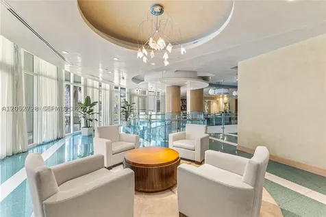 218 SE 14th Street Miami FL 33131