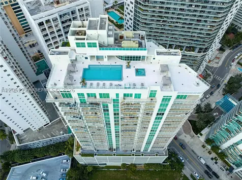 218 SE 14th Street Miami FL 33131