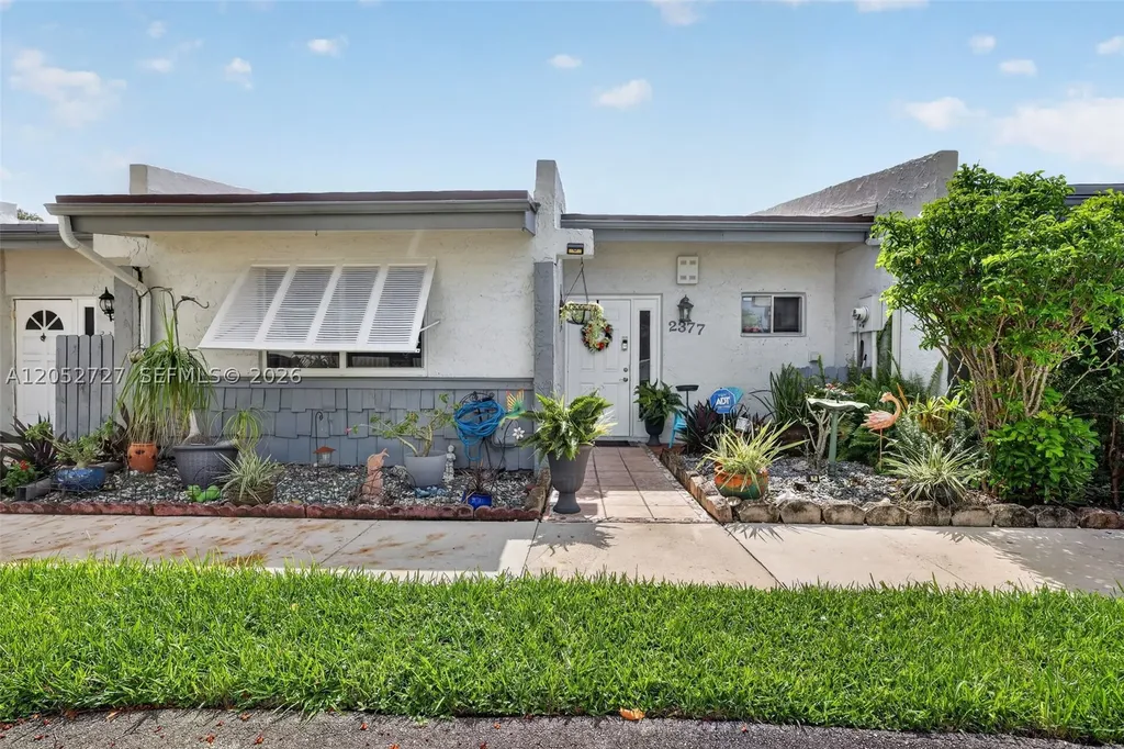 2377 N 37th Avenue Hollywood FL 33021