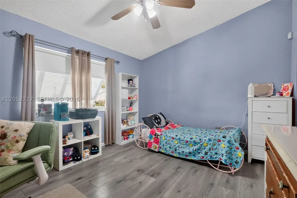 2377 N 37th Avenue Hollywood FL 33021