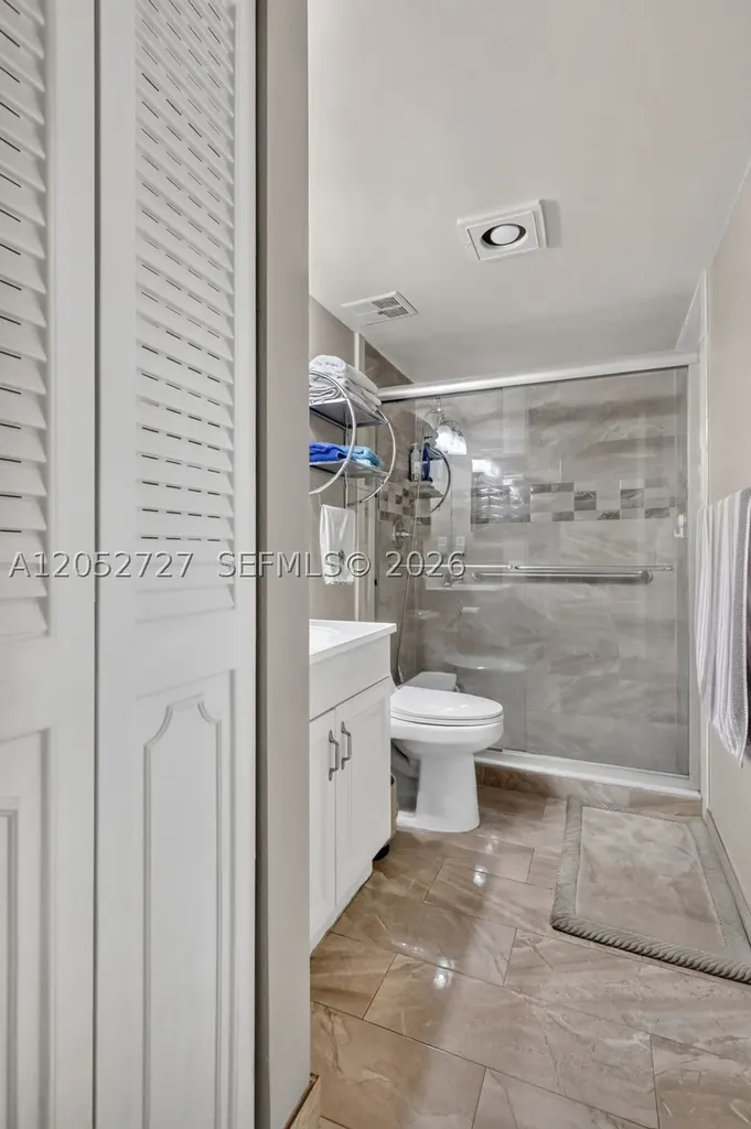 2377 N 37th Avenue Hollywood FL 33021
