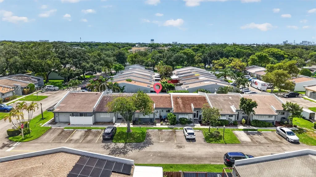 2377 N 37th Avenue Hollywood FL 33021
