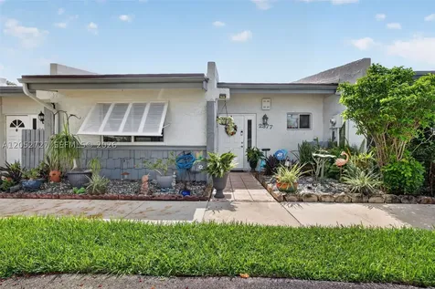 2377 N 37th Avenue Hollywood FL 33021
