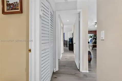 2377 N 37th Avenue Hollywood FL 33021