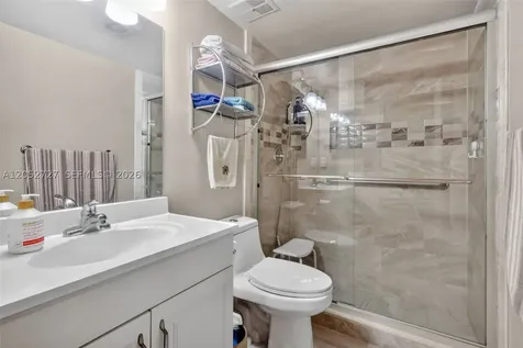 2377 N 37th Avenue Hollywood FL 33021