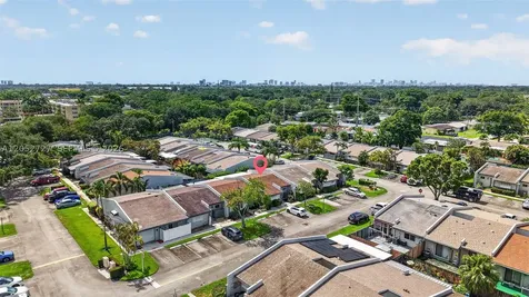 2377 N 37th Avenue Hollywood FL 33021