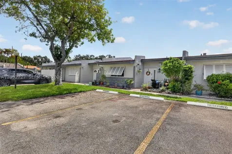 2377 N 37th Avenue Hollywood FL 33021