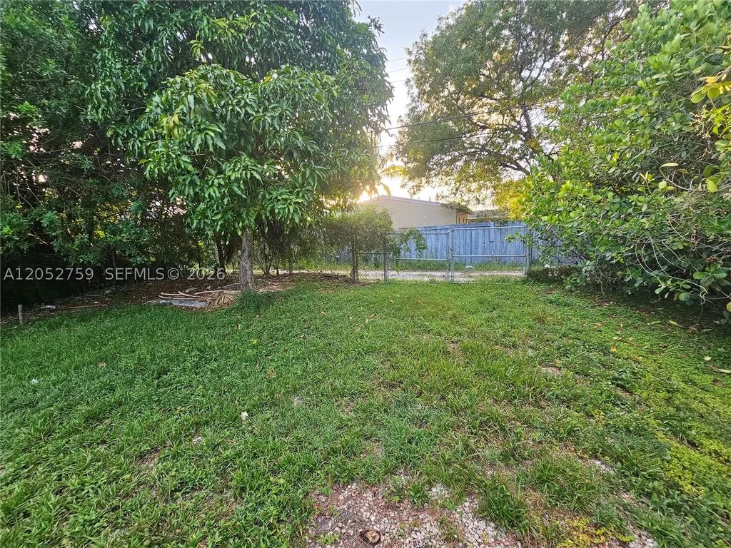 722 S E Street Lake Worth FL 33460