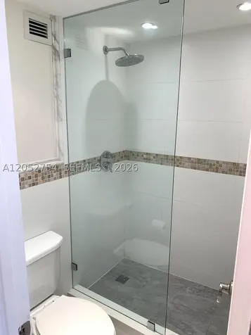 2899 Collins Avenue Miami Beach FL 33140