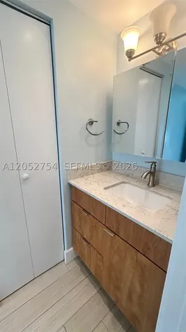 2899 Collins Avenue Miami Beach FL 33140