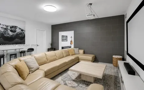 6790 SW 54th Street Miami FL 33155