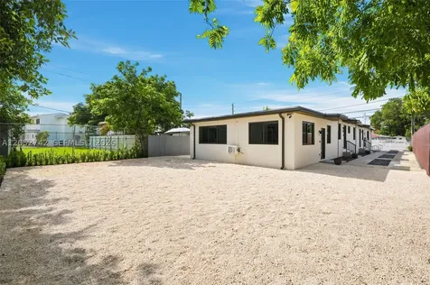 1861 NW 27th Street Miami FL 33142