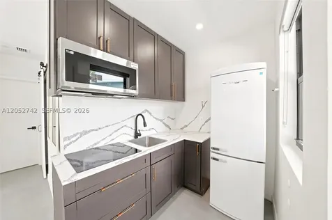 1861 NW 27th Street Miami FL 33142
