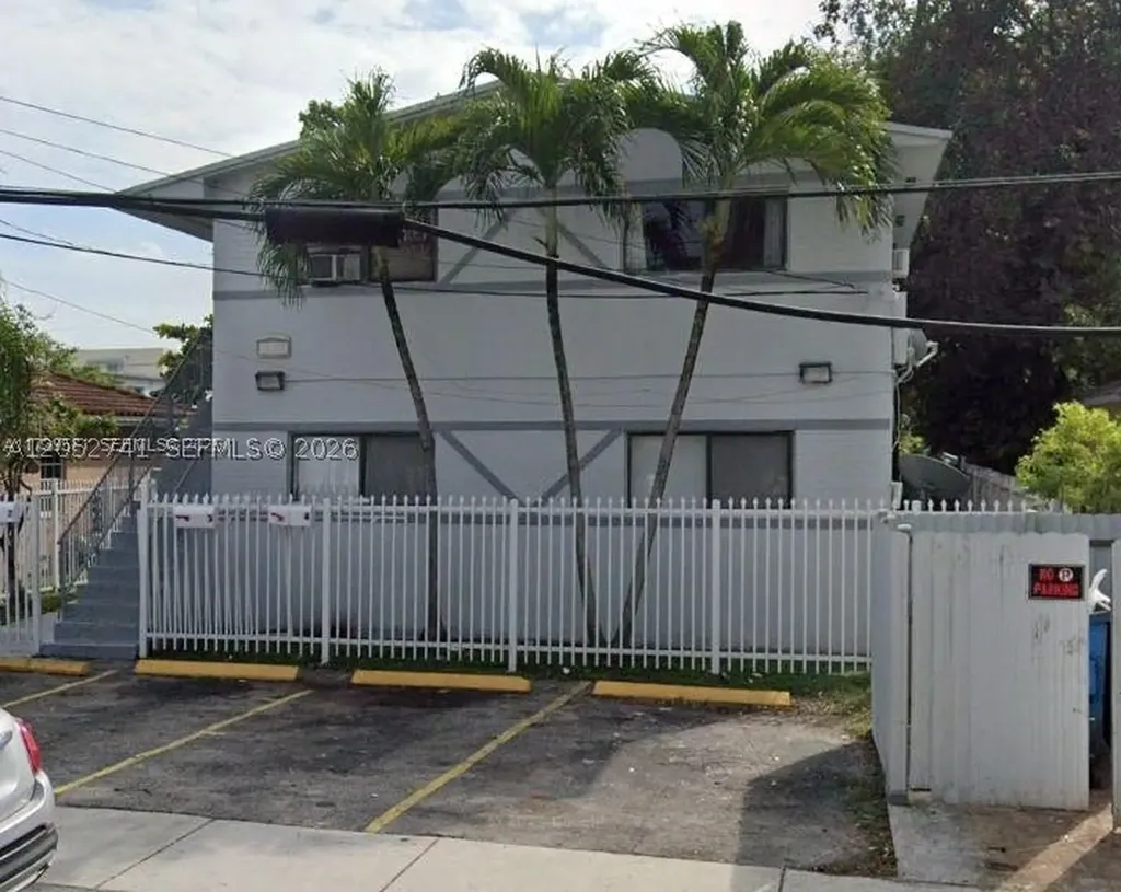 1286 NW 59th Street Miami FL 33142